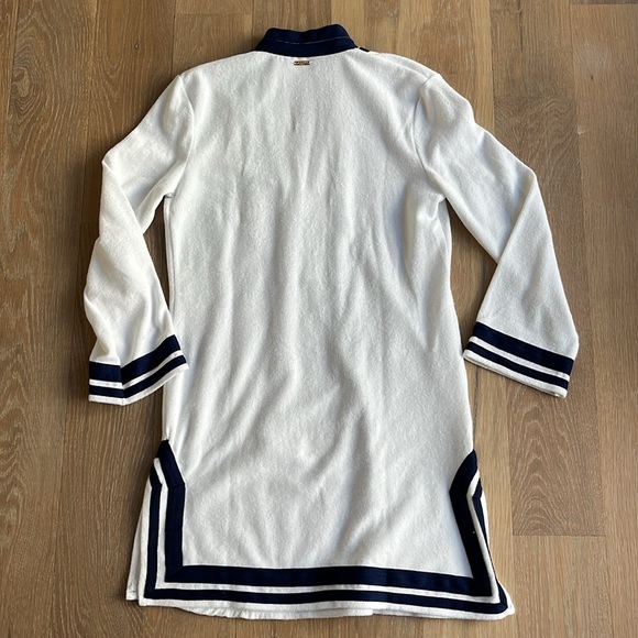 NWT Cabana Life. Long sleeve terry tunic in white with navy trim. UPF 50+ - Picture 3 of 10